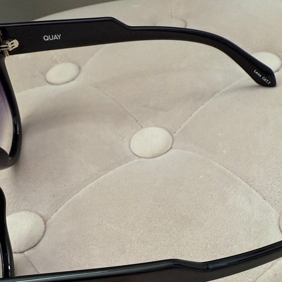 Quay Australia Noosa Bevel sunglasses - Picture 3 of 4